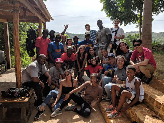 World Without Walls students gather for a group photo